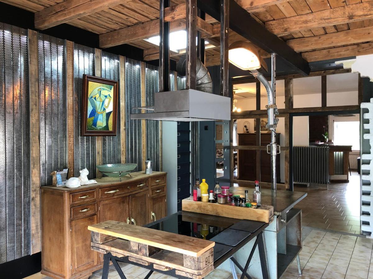 Appartement Style Loft Industrielle De 250M2 Longwy Exterior photo